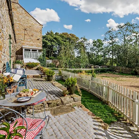 1 Bed In Whitby Oc-g0191 Fylingdales